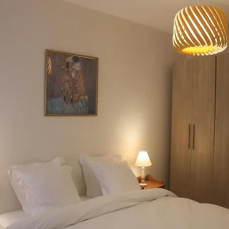 Lesboisjolis شقة *